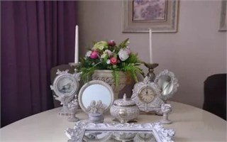 Зеркала, подсвечники, шкатулки