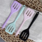 Лопатка с прорезями 21 см силиконовая / GR-472 00015460